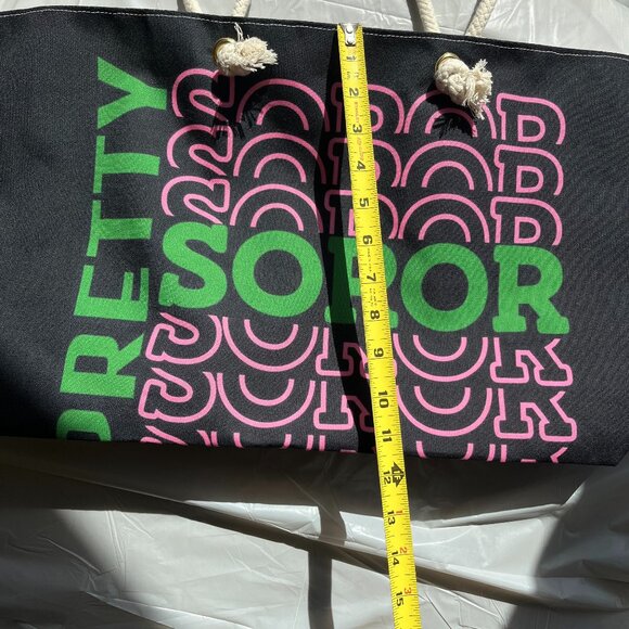 Weekend Bag - Picture 3 of 8